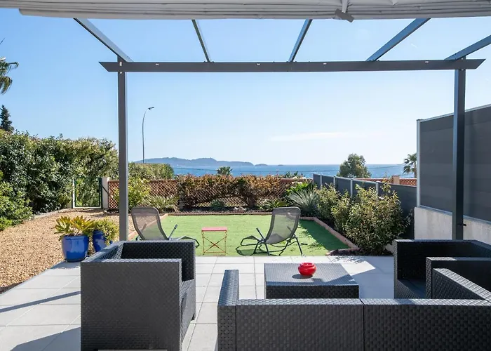 Face A La Mer Superbe Villa Terrasse Barbecue Le Pradet