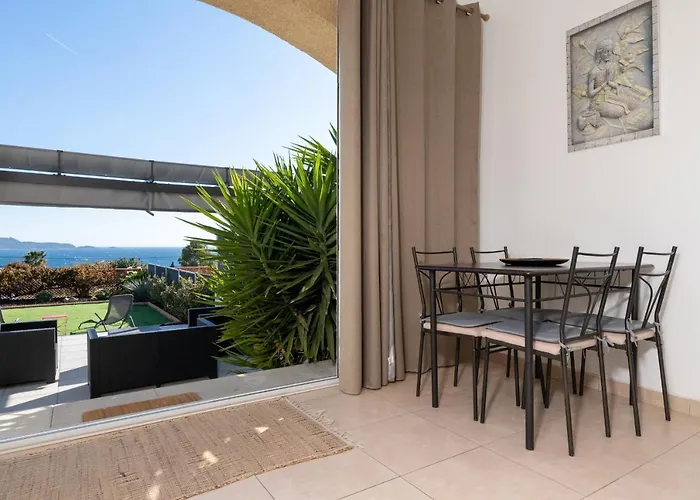 Face A La Mer Superbe Villa Terrasse Barbecue Le Pradet